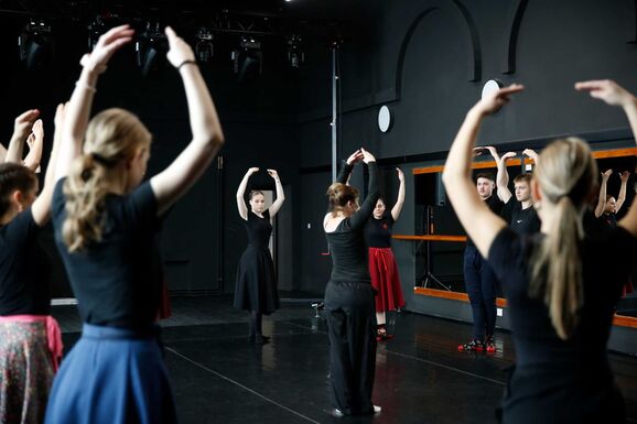 Végleges az akkreditációja a Sapientia táncművészet szakjának – Mesterképzéssel bővítenének 