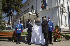 „Ne ráncoljátok a homlokotokat” – Értelmiségiek csatája a Vexler-törvény alkalmazásáról