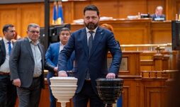 Kizárt frakcióvezetője változtatta meg a POT képviselőházi csoportjának nevét