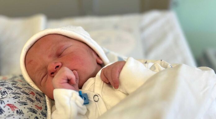 Három év alatt több mint 140 kiskorú anya szült Csíkszeredában