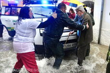 Rendkívüli esőzések sújtják Andalúziát: több mint háromezer embert evakuáltak