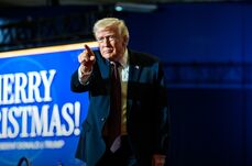 Trump üzent Romániának