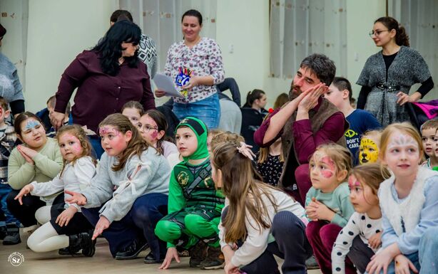 Farsangi ízekkel, jókedvvel és tánccal kergették a telet Szilágyperecsenben (VIDEÓ)