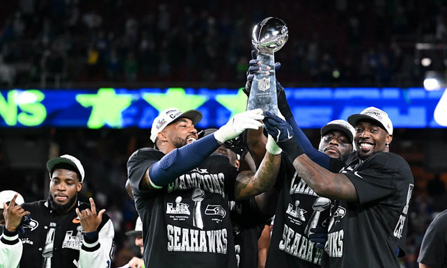 A Seahawks nyerte meg a Super Bowl-t, Trump „arculcsapásnak” nevezte a félidei műsort
