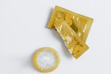 Óvszerhiány van az olimpiai faluban