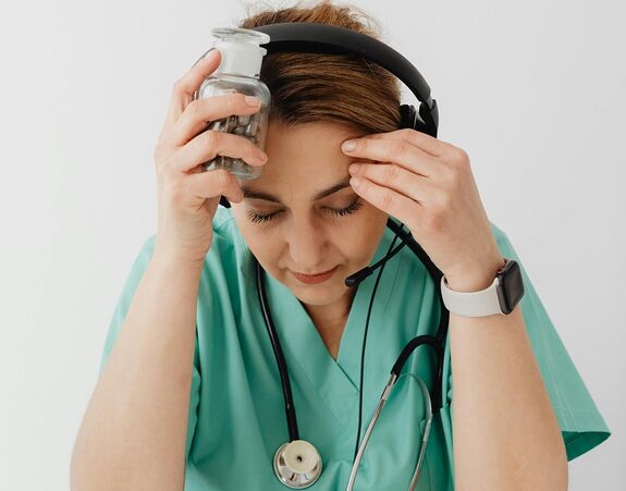 Lesz költségcsökkentés az egészségügyben, de a dolgozók jövedelmét nem érinti