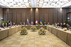 Béketárgyalások Genfben: a politikai kérdésekben nem jutottak előbbre