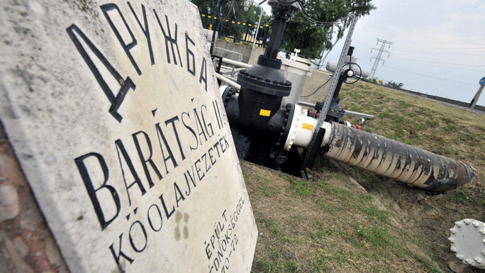 Rendkívüli egyeztetést hívott össze Brüsszel a Barátság kőolajvezeték leállása miatt