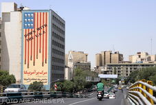 Háborús csapdahelyzetbe manőverezte magát Trump Irán ügyében