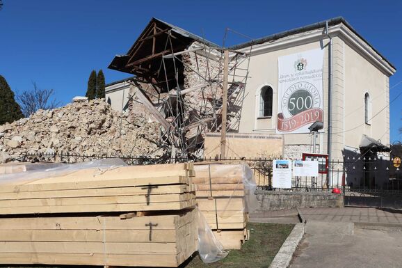 Három héttel a toronyomlás után: egy-másfél éven belül újjáépülhet a szilágycsehi templom