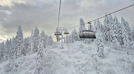 Kinyitottak a sípályák Brassópojánán