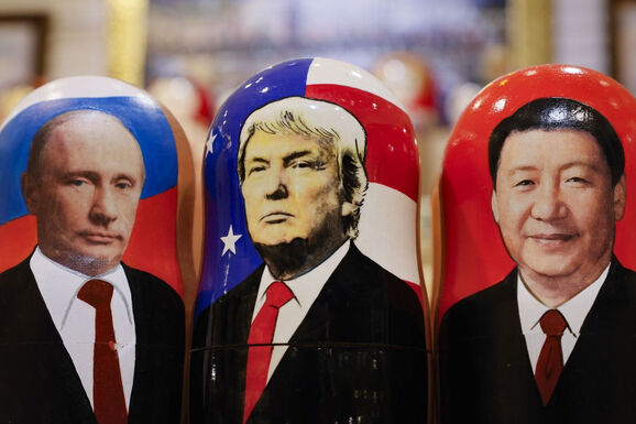 Óva intjük a nagyhatalmakat...