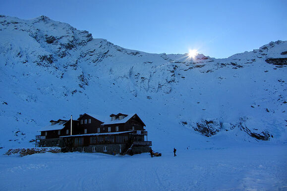 Közel egyméteres a hótakaró a Fogarasi-havasokban