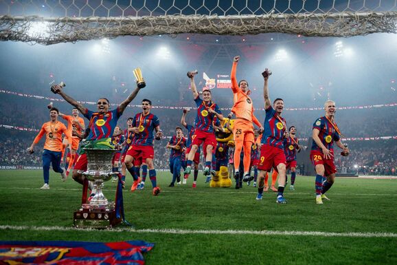 Spanyol Szuperkupa: Egy góllal jobb volt a Barcelona a Realnál