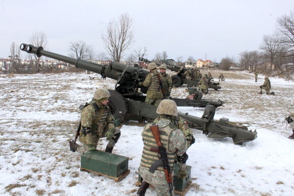 Fifor: a katonák nem 48 évesen mennek nyugdíjba