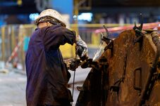 Nem remekelt Románia az ipar terén – Magyarország még rosszabbul áll