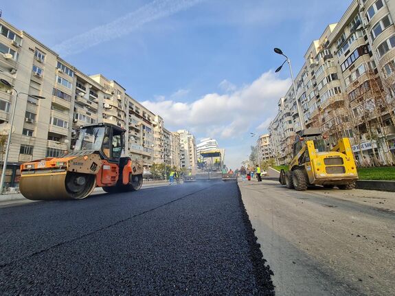 Perelt a lakos: Bíróság kötelezte aszfaltozásra az erdélyi város önkormányzatát
