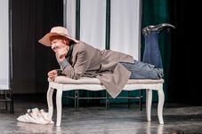 Puskás Győző szerint a nevetés többet ér, mint a taps – Farsangi kabaréval jelentkezik idén a Hahota