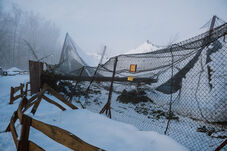 A hó súlya alatt beszakadt a Zöld Ház teteje a marosvásárhelyi állatkertben (VIDEÓ)