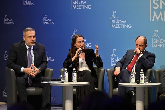 Oana Țoiu „megérti” Zelenszkij érzéseit – Kiállás transzatlanti kapcsolat mellett 