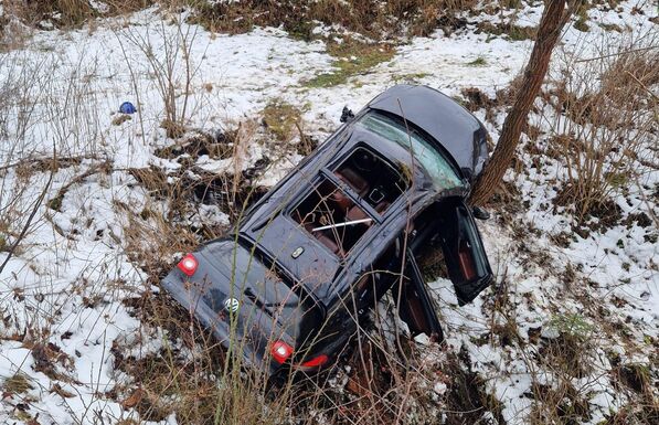 Családi tragédia – A tűzoltó apát riasztották a balesethez, amelyben meghalt a 14 éves lánya