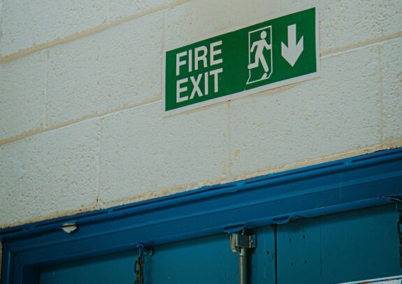 Gázszag miatt kiürítettek egy nagybányai középiskolát