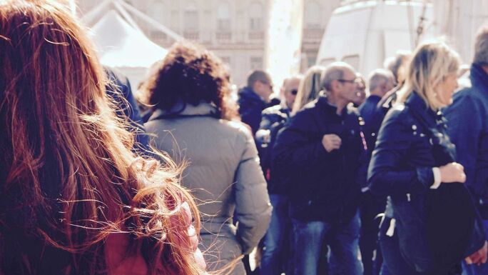 Felmérés: mit várnak a romániaiak 2026-tól? (SZAVAZZ!)