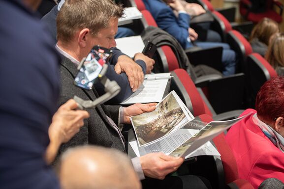 Megállapodást kötött a Mária út Egyesülettel Hargita Megye Tanácsa