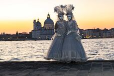 Egymillió turistát várnak a velencei karneválra