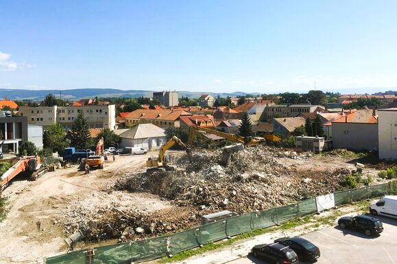 Kiderült, mi lesz a lebontott Bodok szálló helyén: előbb parkoló, később kulturális központ