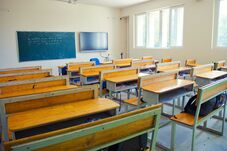 Hosszú hétvége jön a pedagógusoknak és diákoknak: pénteken nincs tanítás