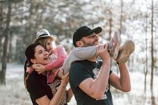 Szülő vs. nagyszülő? Merre billen a gyermeki lojalitás mérlege? (2. rész)