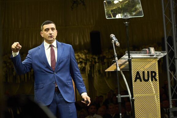 Ismét felfüggesztené az államfőt George Simion