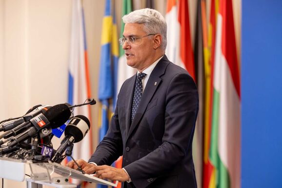 Pîslaru: egyenlő munkáért egyenlő bér