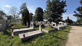 Felszólítások: felszámolhatják a gondozatlan sírhelyeket Sepsiszentgyörgyön?