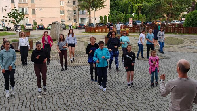 Így sportol éjszaka Kézdivásárhely: elstartolt a Mozgás Éjszakája (VIDEÓ)