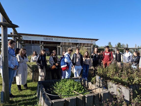 Közel vinni a gyereket a természethez, a természeteshez