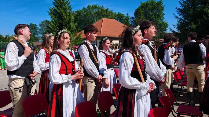 Mentorok segítik a pályaválasztás előtt álló háromszéki diákokat