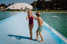 Elő a fürdőruhákat: nyit a Víkendtelep Marosvásárhelyen