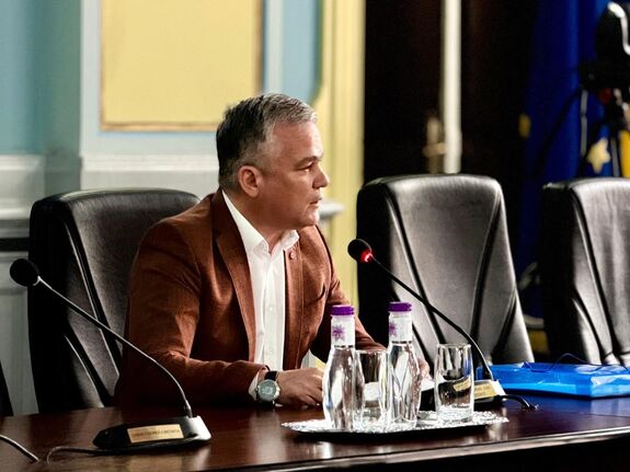 Adrian Veștea leváltaná Bolojant: indulna a PNL elnöki tisztségéért