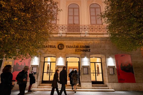 Viszlát, színházépület! – Átmenetileg búcsút vesz otthonától a Tamási Áron Színház