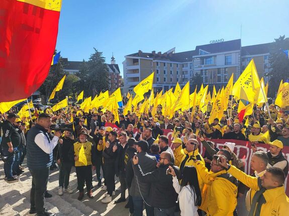 Az AUR sem támogatja a Veștea-kormányt, előrehozott választásokat sürgetnek