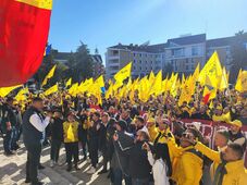 Az AUR sem támogatja a Veștea-kormányt, előrehozott választásokat sürgetnek