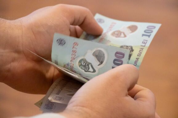 Kevesebb volt tavaly a hamis román bankjegy