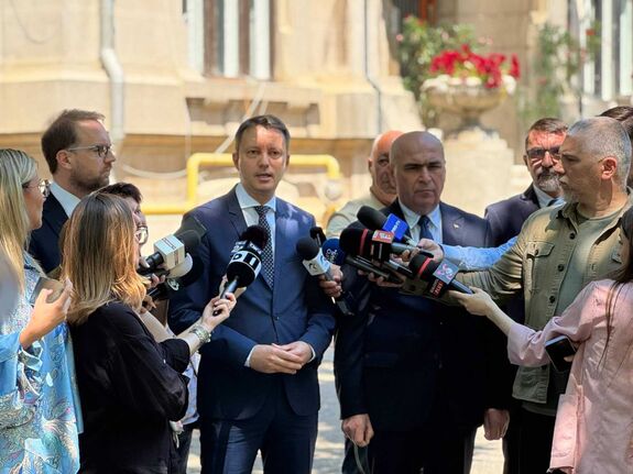 Megint patthelyzet alakult ki, péntek este az államfővel tárgyalnak a pártvezetők 