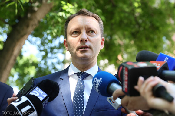 Siegfried Mureșan: a PNL nem támogat egy szabad kezet kérő kormányfőt