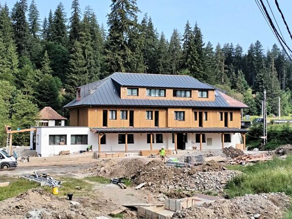 Új köntöst kap a homoródfürdői Hatos Villa – a befejezéshez közeledik a beruházás