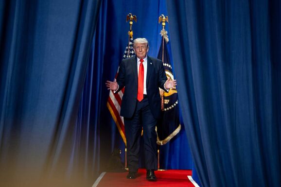 Trump bejelentette a Szabadság Projektet: az USA kivezeti a Hormuzi-szorosban rekedt hajókat