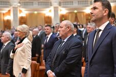 Fenechiu nem számít „lázadásra”
