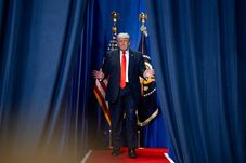 Trump bejelentette a Szabadság Projektet: az USA kivezeti a Hormuzi-szorosban rekedt hajókat